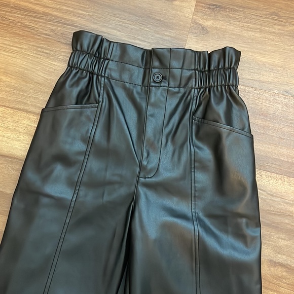 WORN ONCE ‼️ Madewell Pleather Paperbag Pants - Picture 2 of 5
